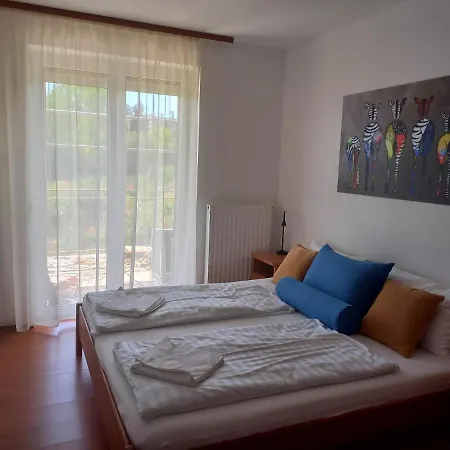 Apartment Aranyeso Deluxe *
