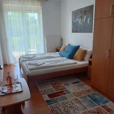 Apartment Aranyeso Deluxe Balatonfured